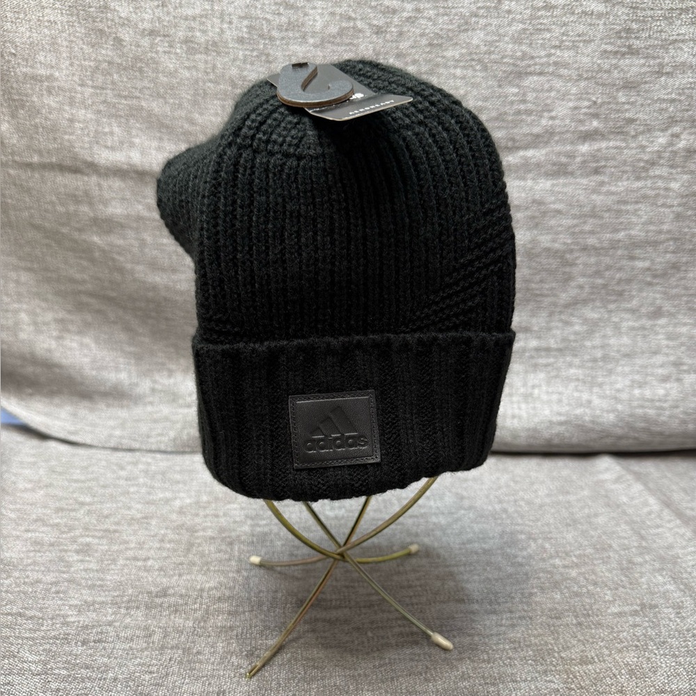 NEW‎ Black Adidas Beanie Knit Hat Toboggan Adult
